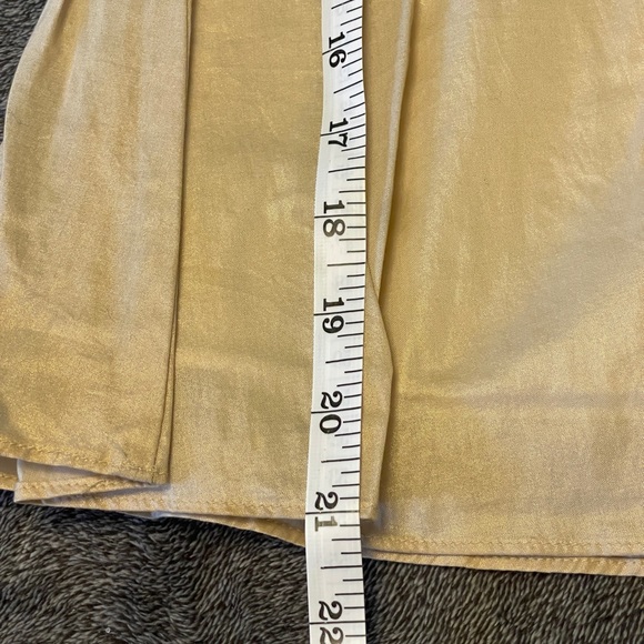 Mandee Y2K metallic gold, pleated skirt - Picture 4 of 7